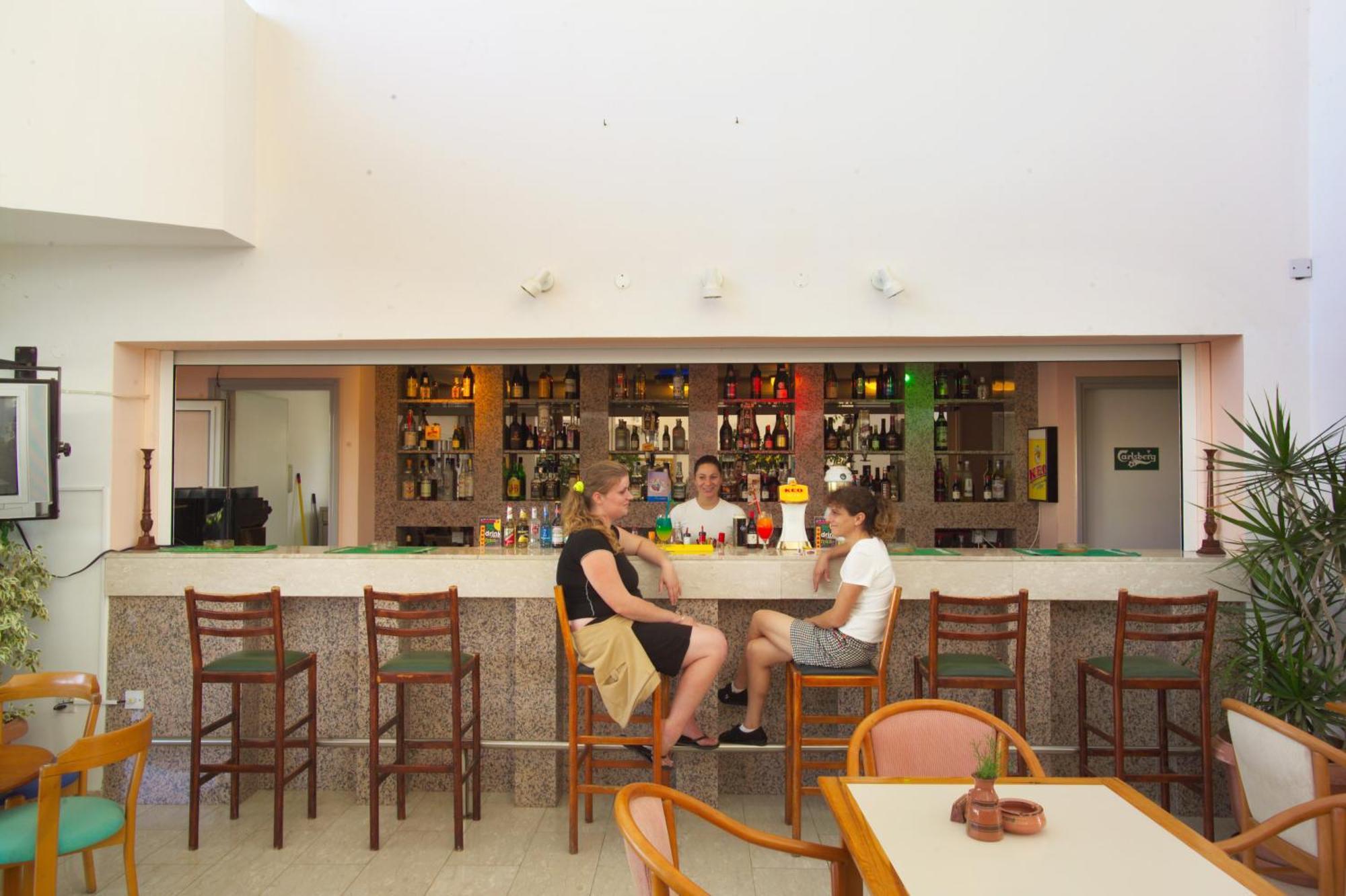 Pola Costa Beach Hotel Apts - Adults Only Protaras Exterior foto
