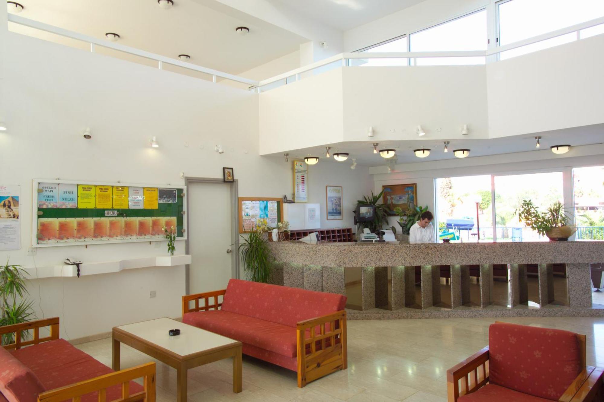 Pola Costa Beach Hotel Apts - Adults Only Protaras Exterior foto